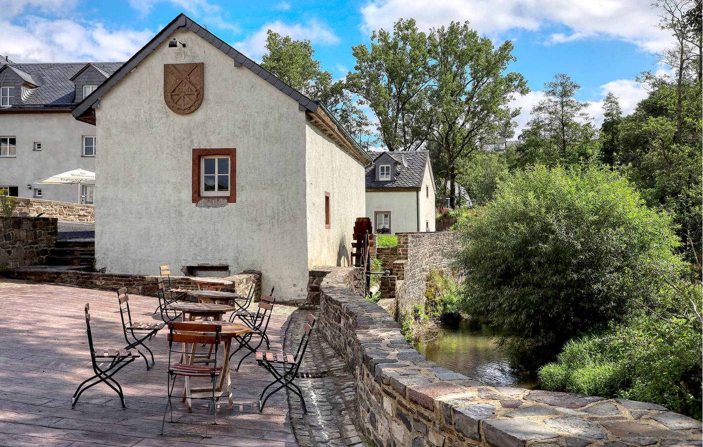 Appartement de vacances entier, Appartement confortable avec terrasse et parking, à 2,5 km de Reipeldingen in Irrhausen, Arrondissement d'Eifel-Bitburg-Prüm