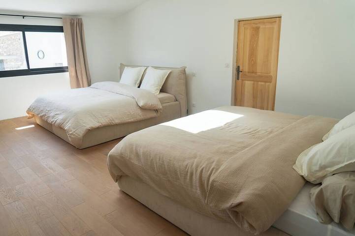 Gîte pour 16 personnes, avec jacuzzi et jardin à Montbazin - 4