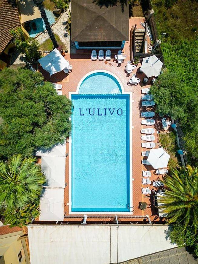Appartamento per 3 persone, con Terrazza e Idromassaggio nonché Giardino e Piscina per bambini a Girasole