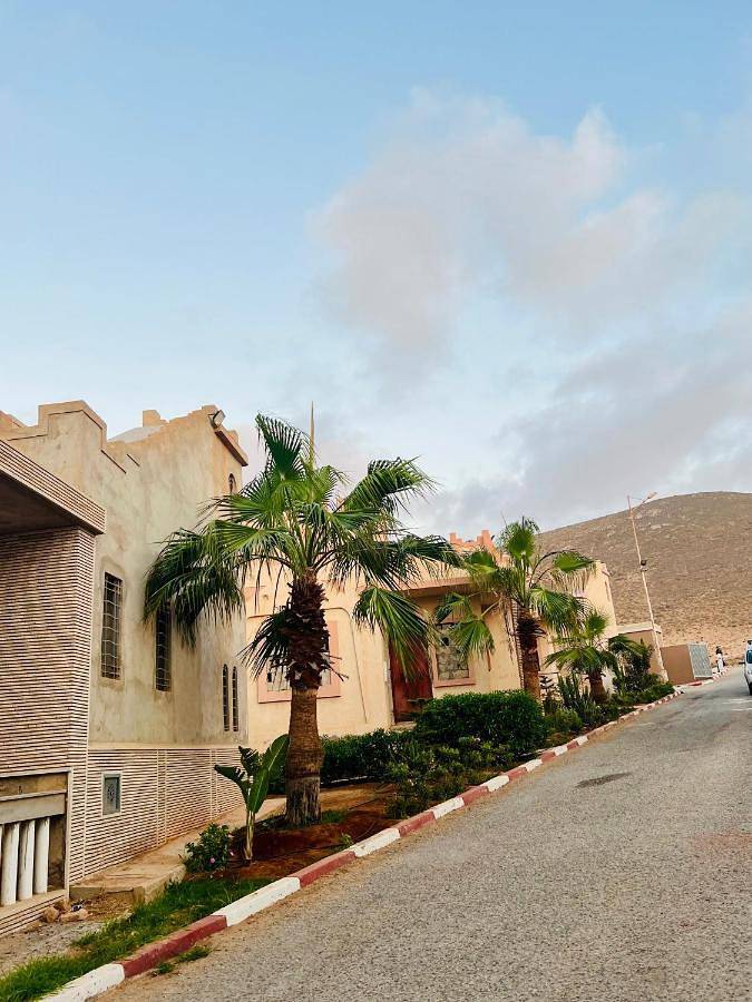 Location de vacances pour 6 personnes, avec terrasse et vue dans Tnine Aglou