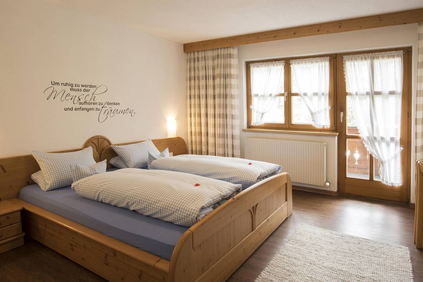 Appartement de vacances entier, Chambre double, douche, Wc in Sankt Gallenkirch, Massif de Verwall