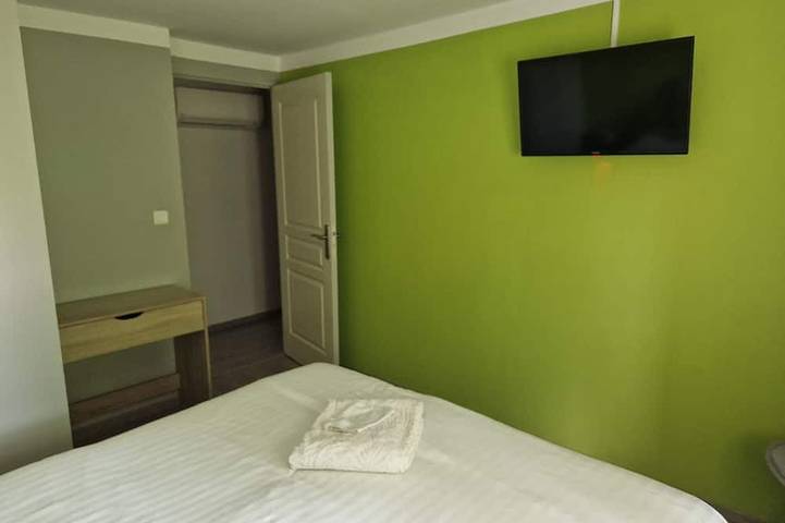 Location de vacances pour 6 personnes, avec jacuzzi, animaux acceptés à Gurgy - 3