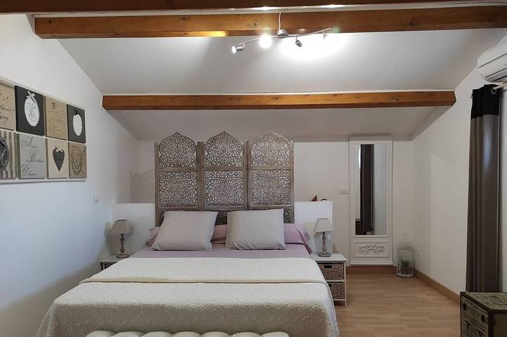 Location de vacances pour 3 personnes, avec terrasse à Châteauneuf-de-Gadagne - 4