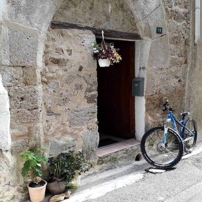 Location de vacances pour 4 personnes, avec terrasse à Saint-Geniès-de-Fontedit - 3
