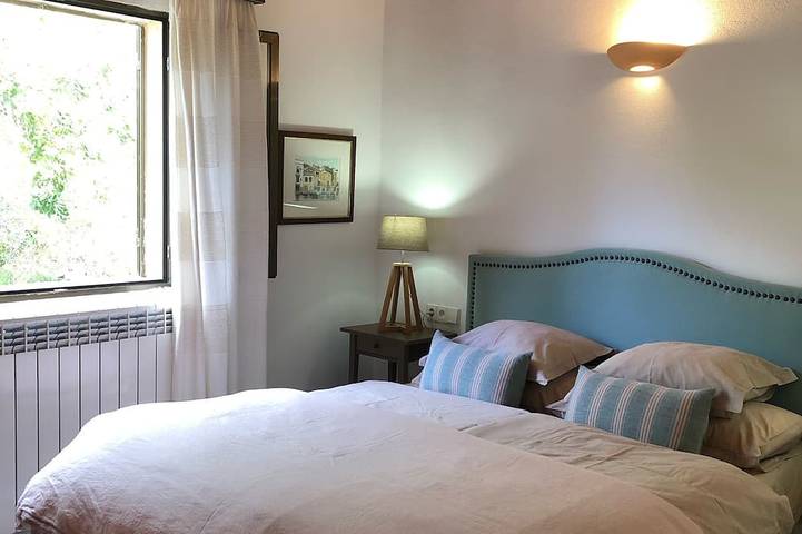 Santueri Et 2941, maravillosa y tranquila finca piscina privada y jardín. 4pax in Felanitx, Mallorca Sur