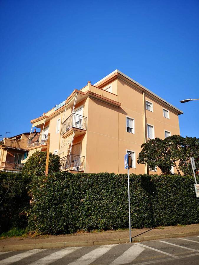 B&b per 2 persone, con Terrazza e Giardino a Loano