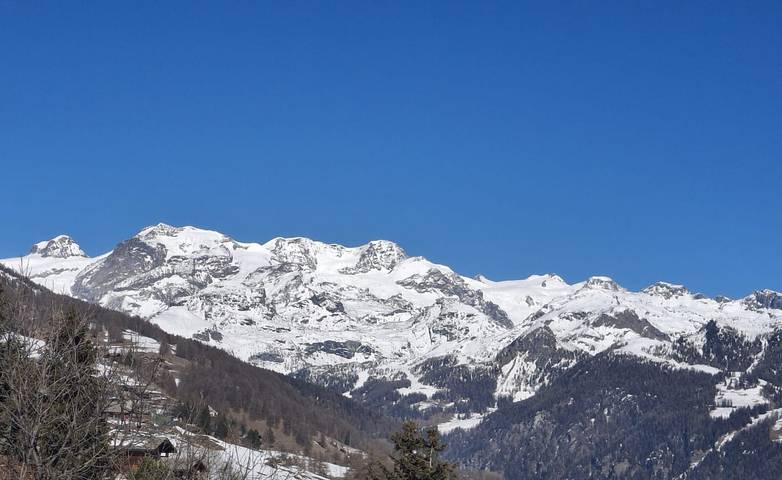 Ferienhaus 'Lueur De La Rouja' mit Bergblick in Champoluc, Ayas