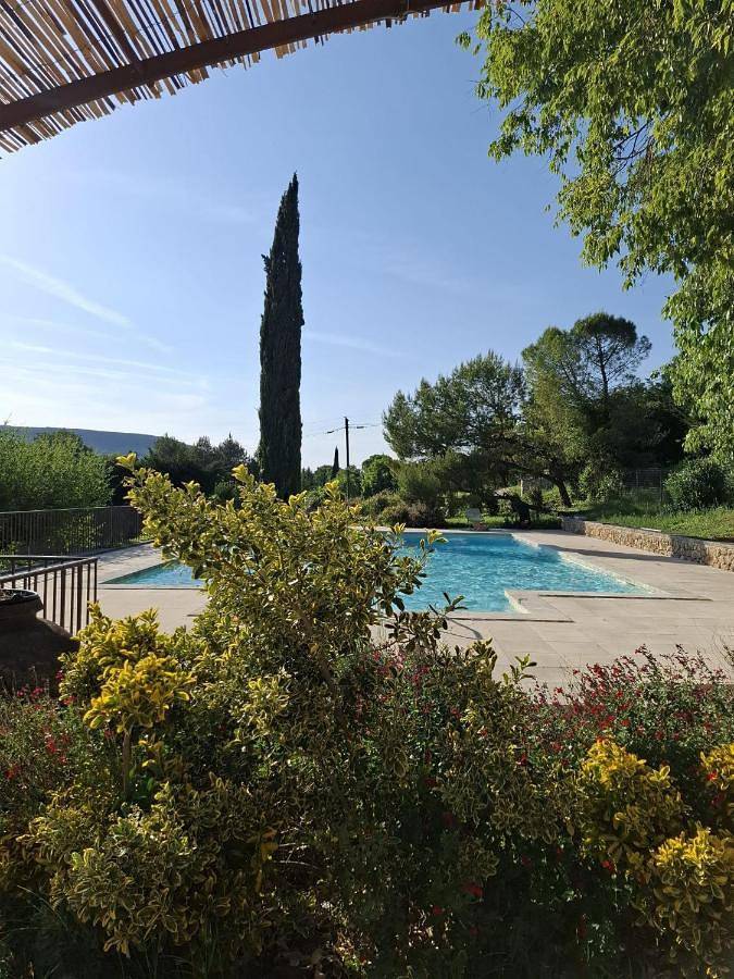 Maison d’hôte pour 5 personnes, avec terrasse et vue ainsi que jardin et piscine à Lussan - 4