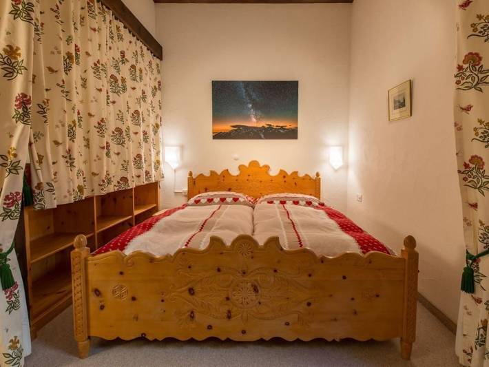 Ganze Wohnung, Chesa La Furia Dach Whg 45m2 in Pontresina, Sankt Moritz