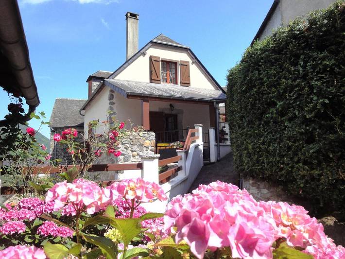 Casa de huéspedes para 4 personas, con Terraza y Jardín en Pirineos franceses