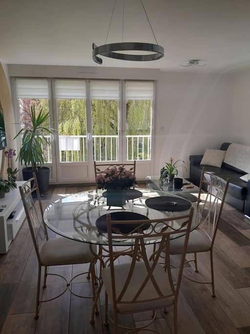 Appartement entier, L'Éden de Lisieux in Lisieux, Région de Lisieux