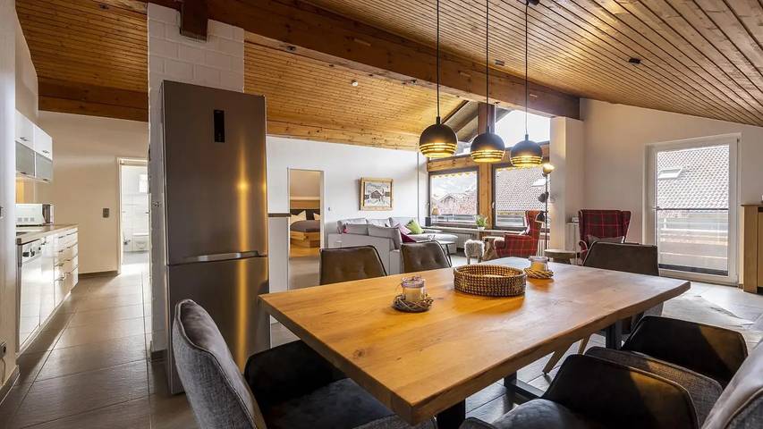 Ferienwohnung für 4 Personen, mit Sauna und Garten sowie Pool, mit Haustier in Fischen