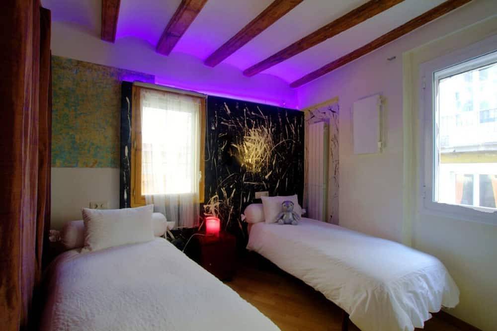 Ganze Wohnung, Central apartment 5 min.Ramblas next to the Mercat Sant Antoni.well communi in Barcelona Zentrum, Barcelona