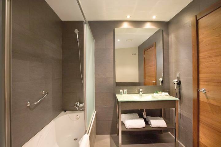 Hôtel pour 10 personnes, avec jacuzzi et sauna à Logroño - 3