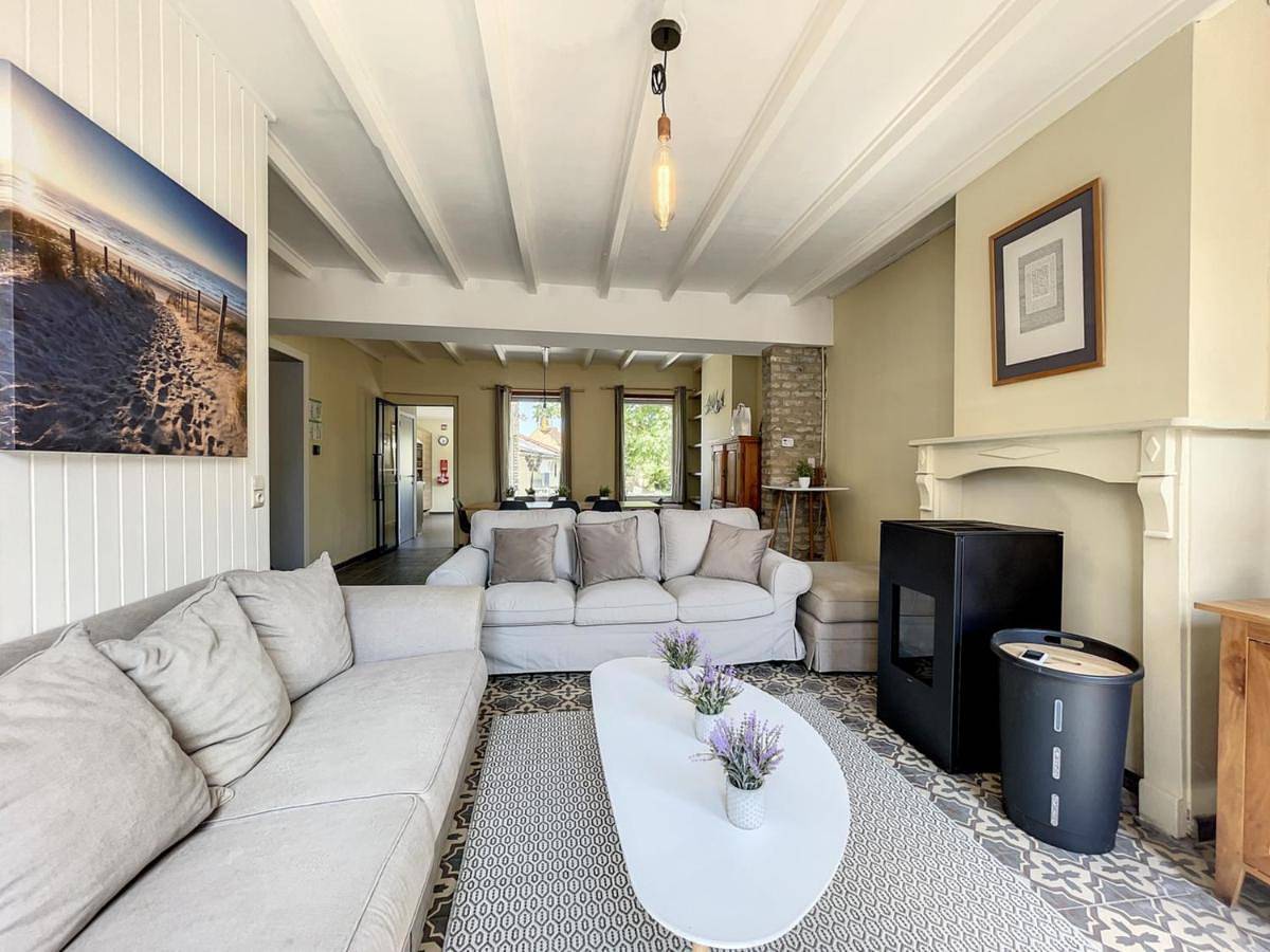 Three-Bedroom House in Steenkerke, Veurne