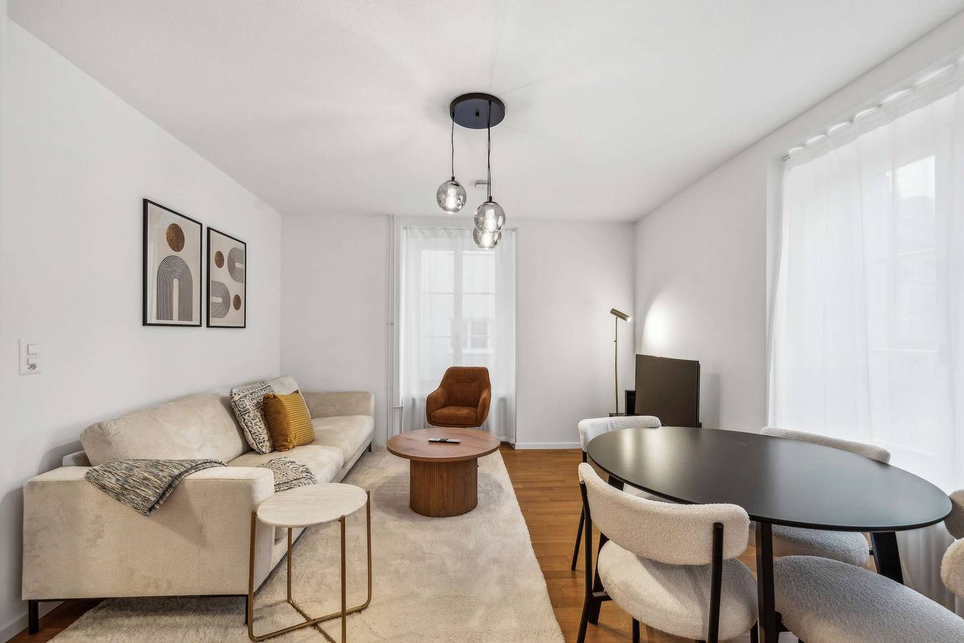 Apartamento entero, Modern 2 Bdr-flat  top location in Kriens, Lago de los Cuatro Cantones