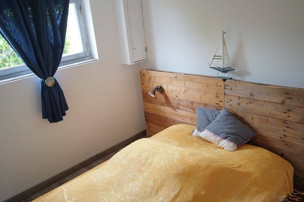 Maison de Vacances Granville Entre 2 et 8 Personnes in Granville, Côte de la Déroute