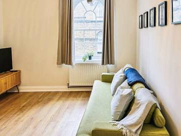 Holiday Rental for 5 People in Bradford, West Yorkshire, Photo 3