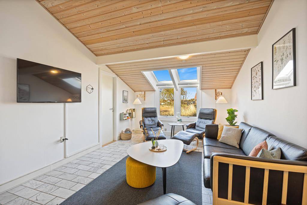 Hyggeligt sommerhus med brændeovn, spa og sauna in Hvide Sande, Holmsland Klit