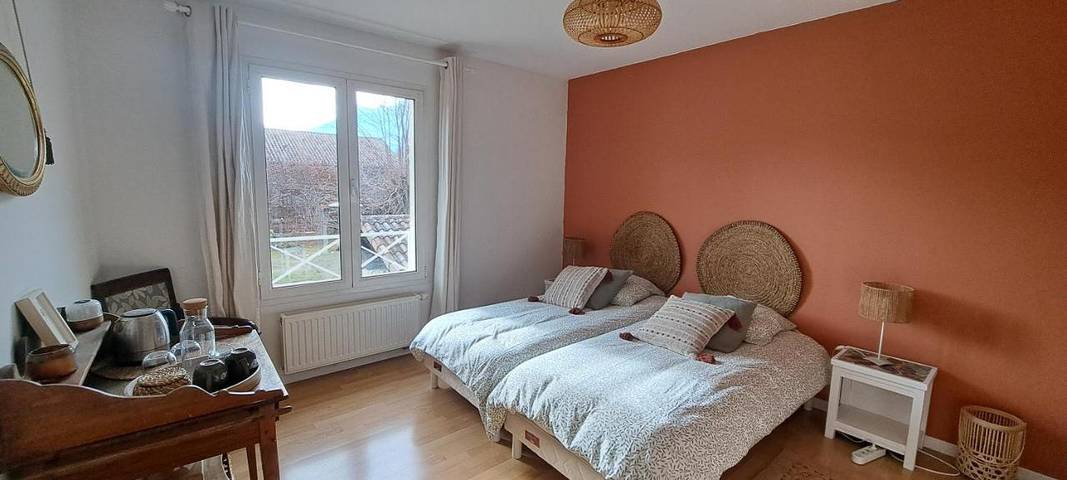 Chambre d’hôte pour 2 personnes, avec piscine ainsi que terrasse et vue dans l' Isère - 3