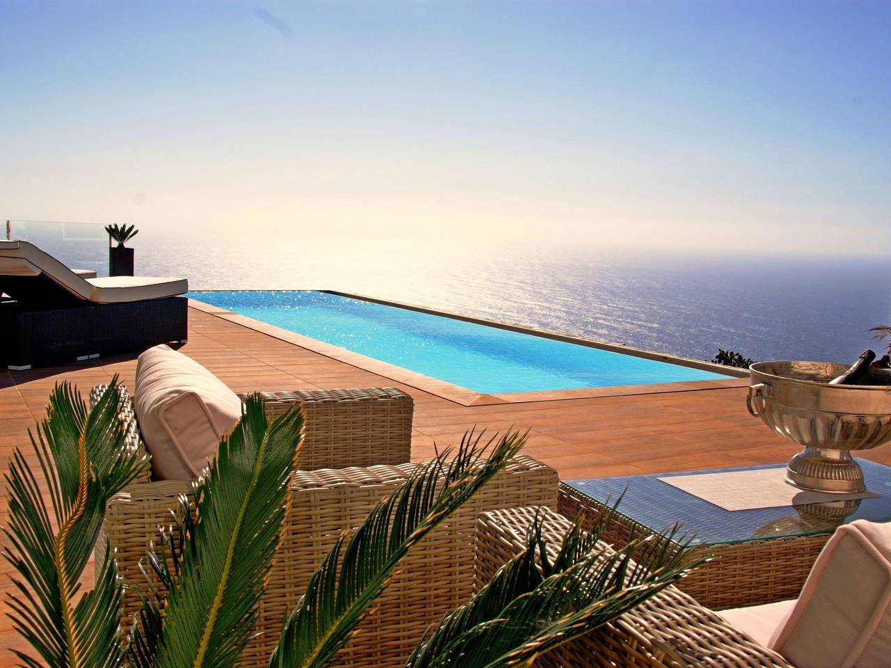 Moderne Architekten-Villa mit Infinity-Pool und Meerblick in Puntagorda, La Palma Nord