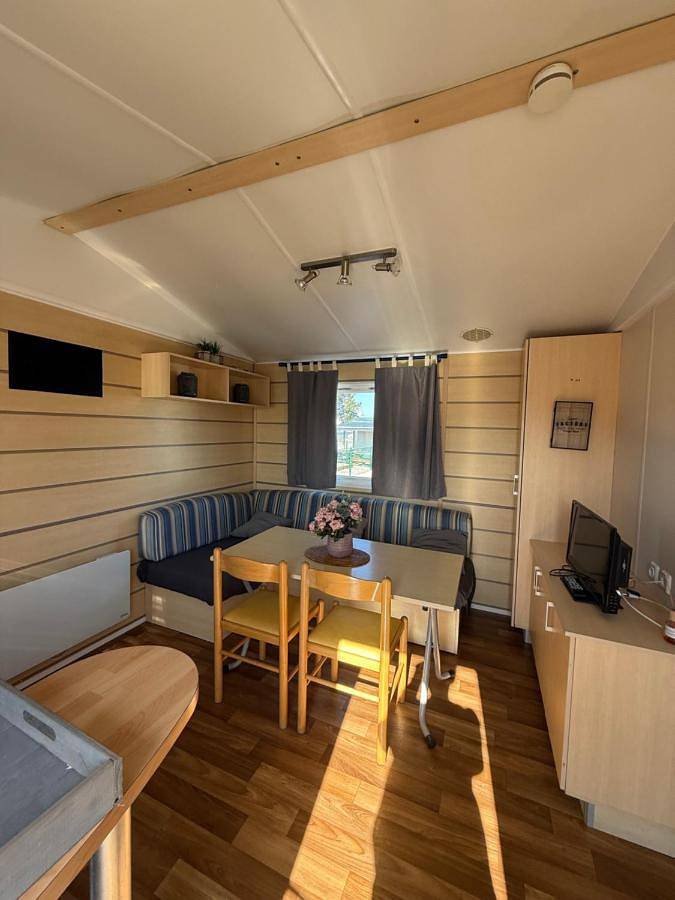 Location de vacances pour 4 personnes, avec jardin et piscine à Biville-sur-Mer - 4