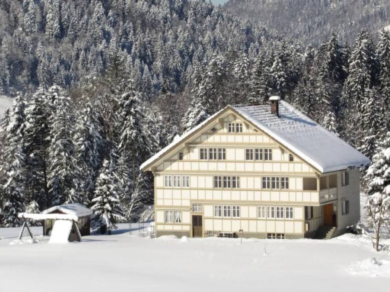 Ganze Wohnung, Verschlafen... in sanfte Hügel eingebettet. in Hemberg, Zürich Voralpen