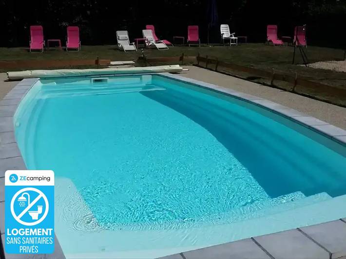 Tente pour 2 personnes dans l' Ain - 2