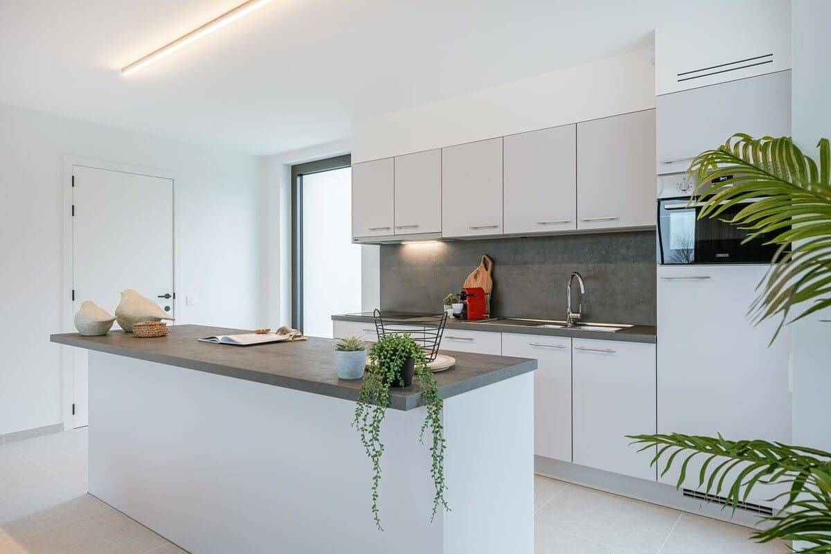 Ganze Wohnung, Bright Two-Bedroom Apartment in Zedelgem in Loppem, Zedelgem