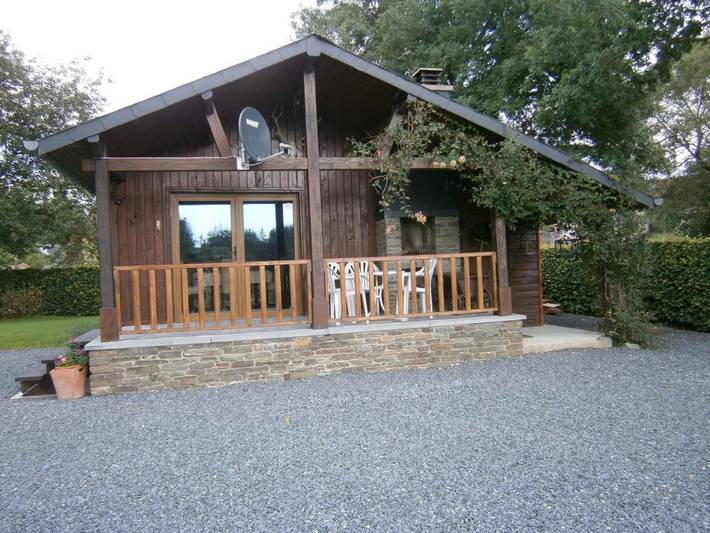 Gîte pour 2 personnes, avec jardin ainsi que vue et terrasse à Paliseul - 4