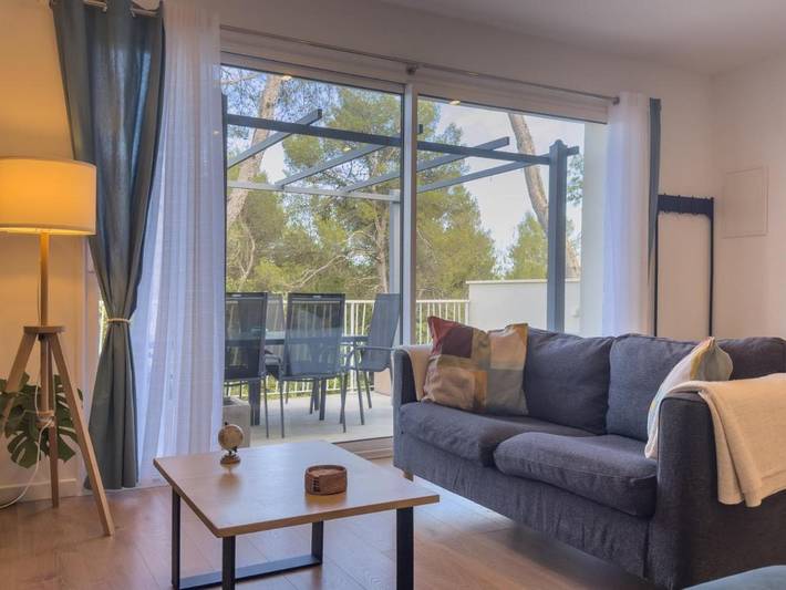 Gîte pour 4 personnes, avec vue et terrasse à Saint-Clément-de-Rivière - 2