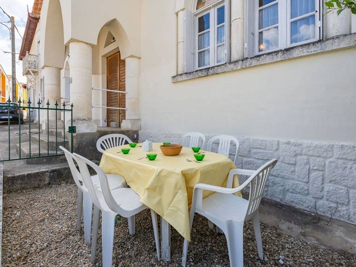 Location de vacances pour 6 personnes, avec jardin dans Plage du Bureau - 3