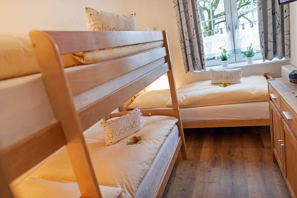 Ganze Wohnung, Ferienwohnung \"Katarina 2\" direkt neben dem Landhotel Albers - Ihre Vermieter in Bödefeld, Schmallenberg