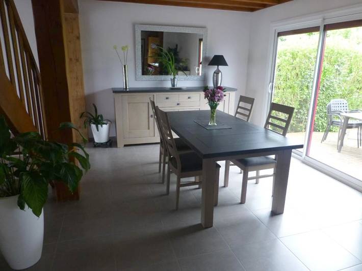 Location de vacances pour 3 personnes, avec vue ainsi que terrasse et jardin à Guécélard - 4