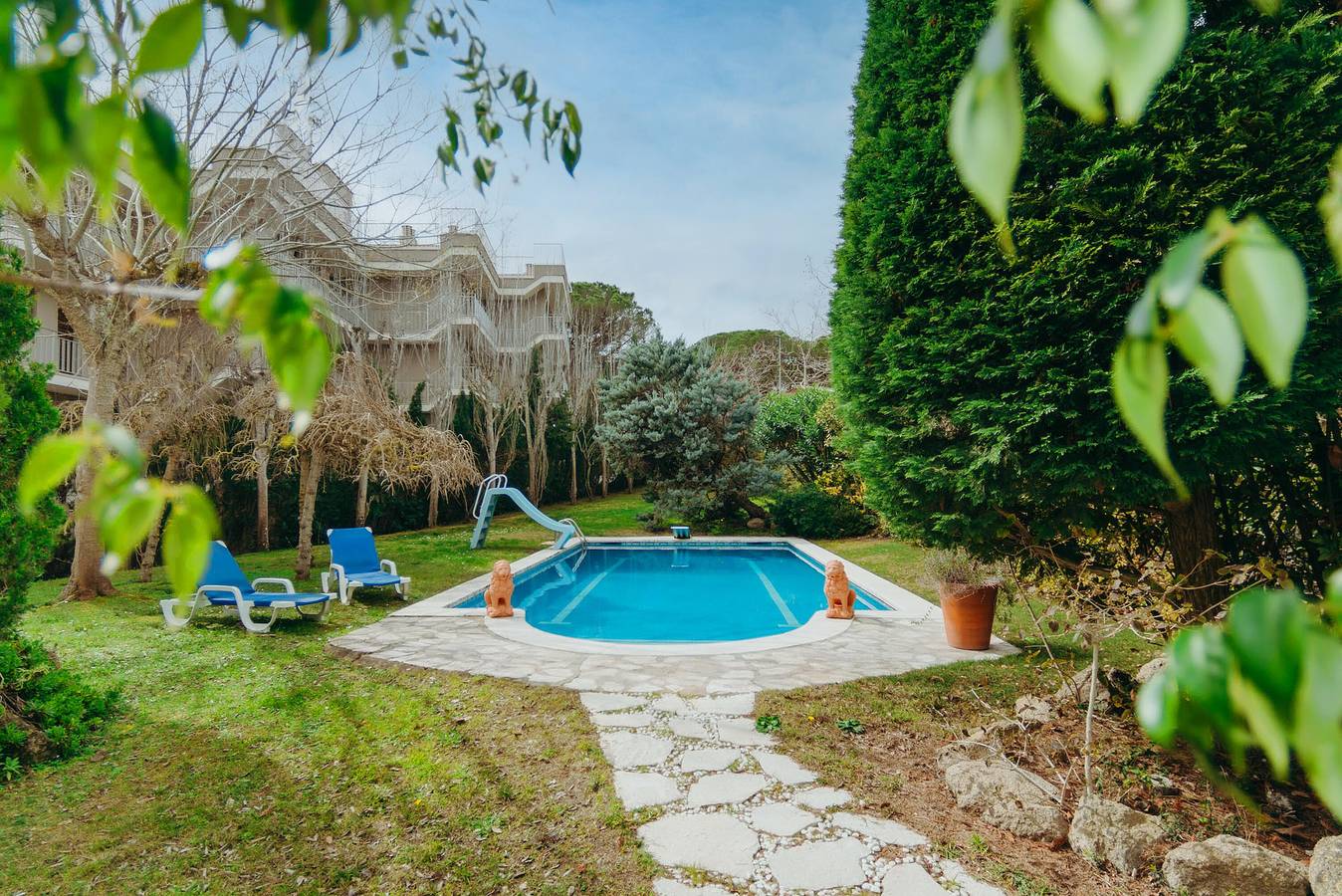 Charming House One Minute from the Sea in Palamós 🌊🌿 in Palamós, Costa Brava