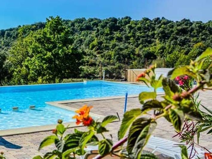 Location de vacances pour 4 personnes, avec Bassin pour enfant à Labeaume