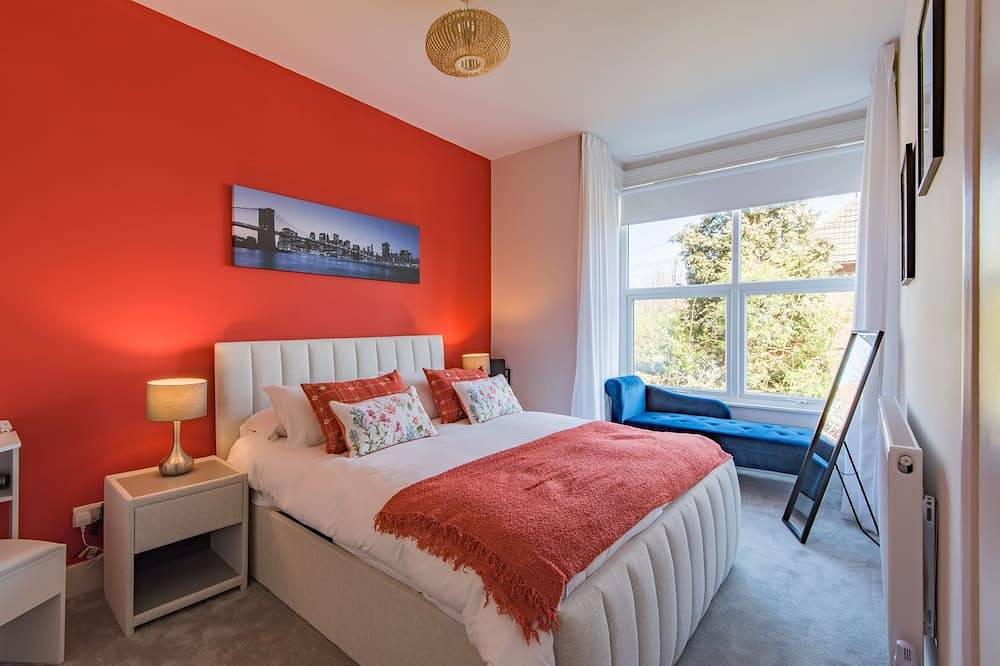 Entire apartment, The Bay, Folkestone Kent in Folkestone, Kent