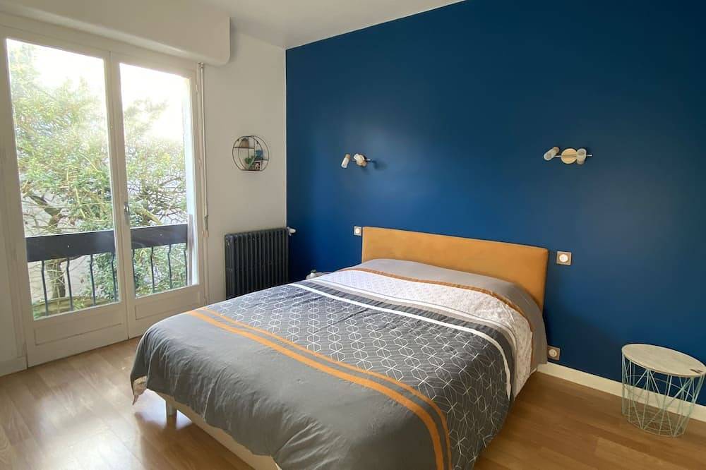 Grande Maison Avec Piscine in Redon, Región de Redon