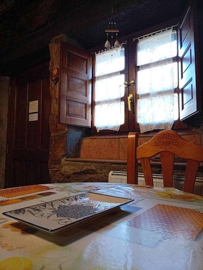 Casa rural para 4 personas, con vistas y balcón, Se admiten mascotas en El Bierzo
