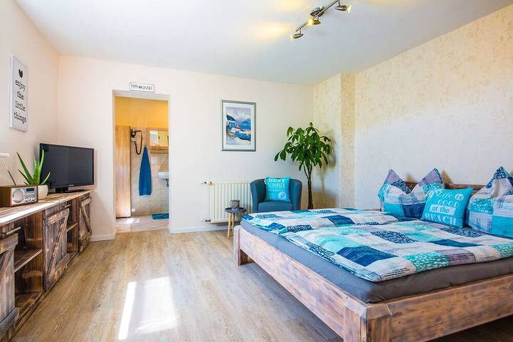 Ferienwohnung für 3 Personen, mit Balkon und Terrasse sowie Garten in Stubbenfelde