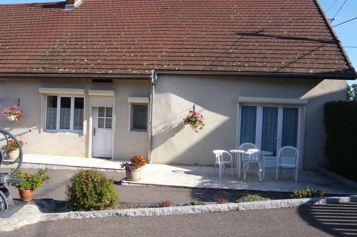 Location de vacances pour 4 personnes, avec jardin à Saint-Martin-de-la-Mer