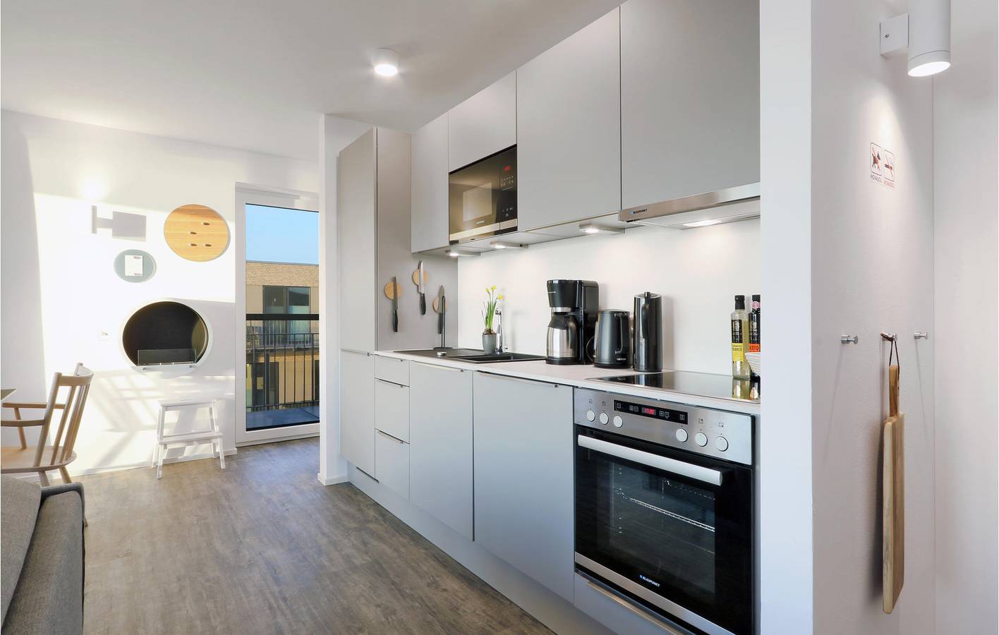 Ganze Ferienwohnung, Stilvolles 2BR Apartment mit Terrasse - nahe Restaurants, Fluss und Stadtzentrum in Marissa Ferienpark, Lembruch