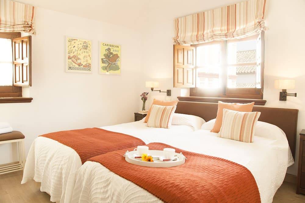 Beautiful And Central House For Up To 8 Guests in Distrito Centro (Córdoba), Cordoba