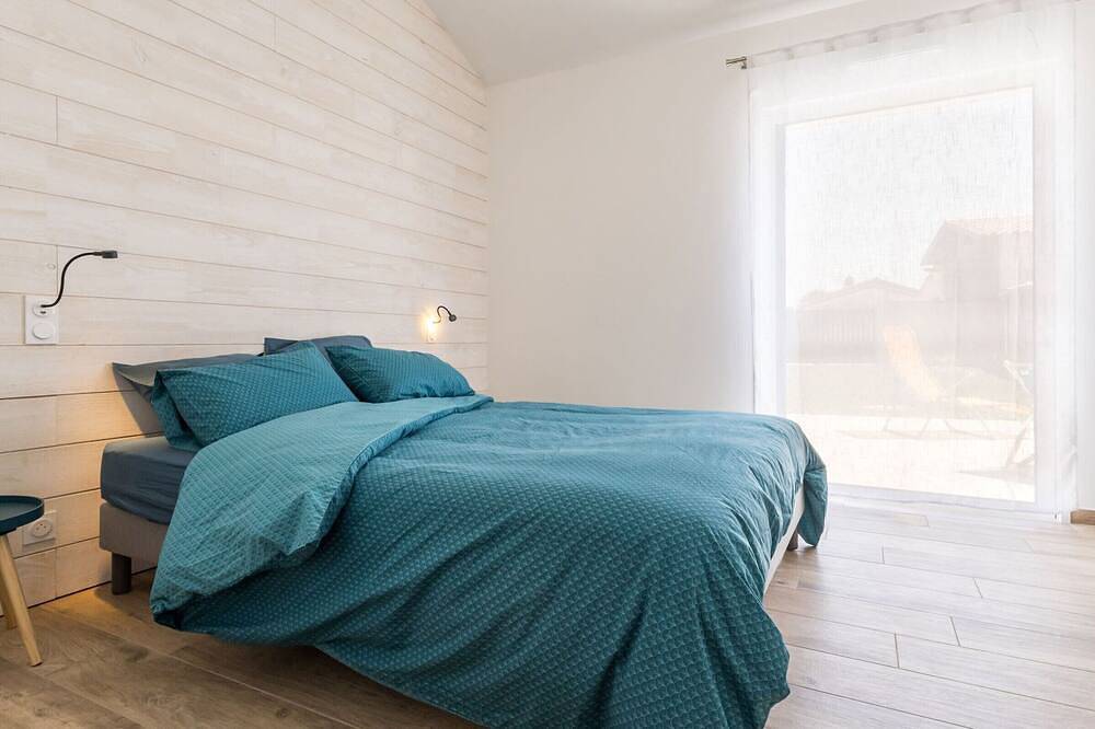 Casa renovada cerca de playas, estacionamiento, jardín privado, terraza sureste in Machecoul-Saint-Même, Nantes region