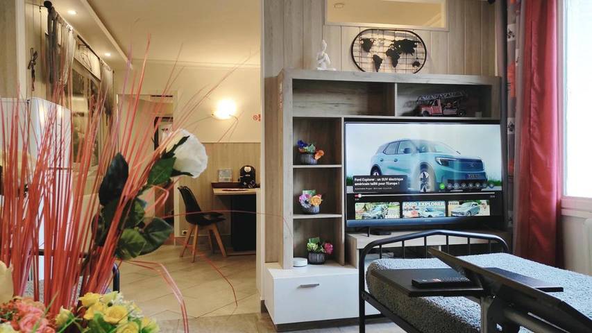 Location de vacances pour 4 personnes, avec terrasse à Vaulx-en-Velin