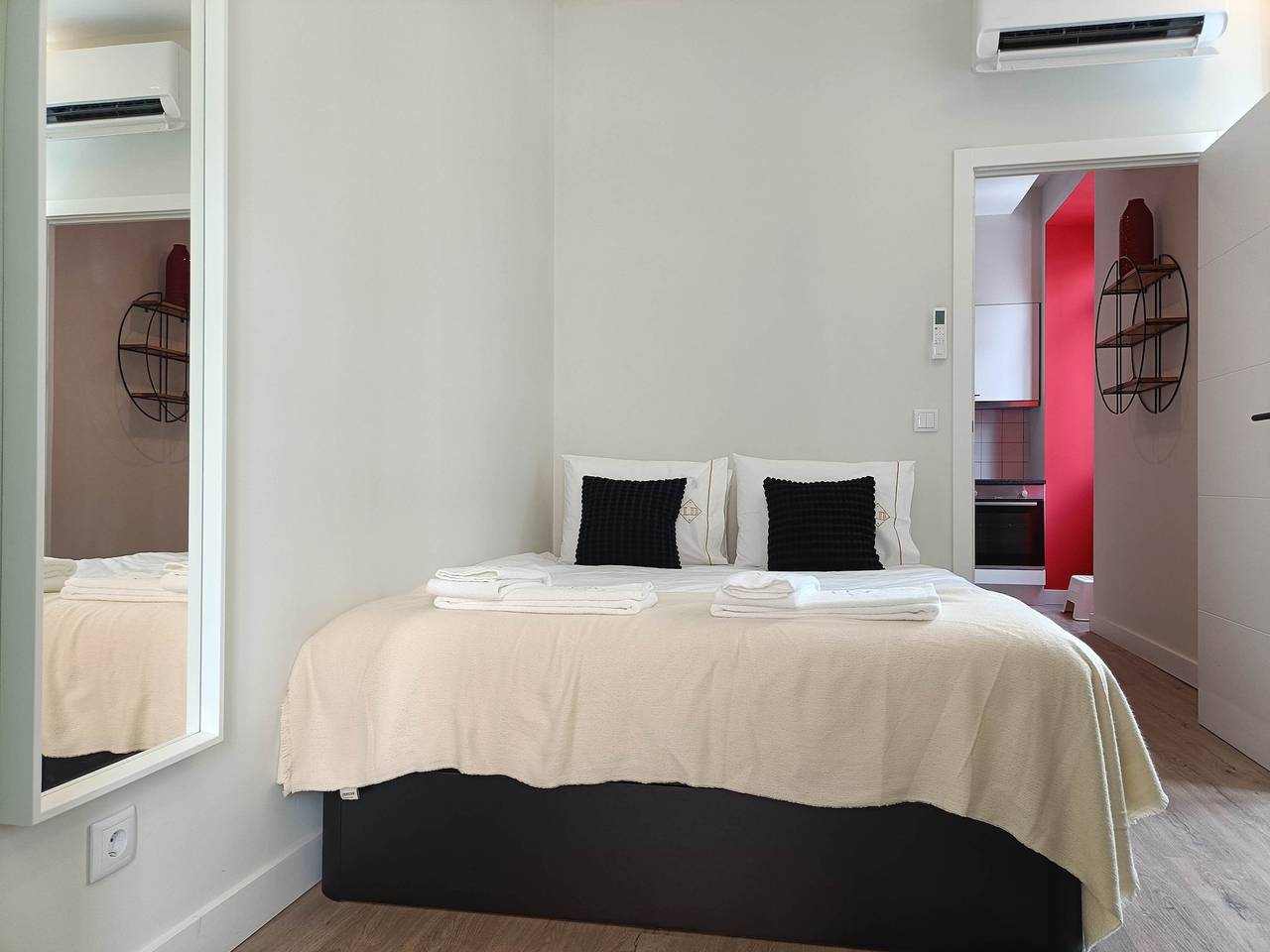 Entire apartment, 1B Perfect for Families Nomads near Gulbenkian in Lisbon, Costa de Lisboa