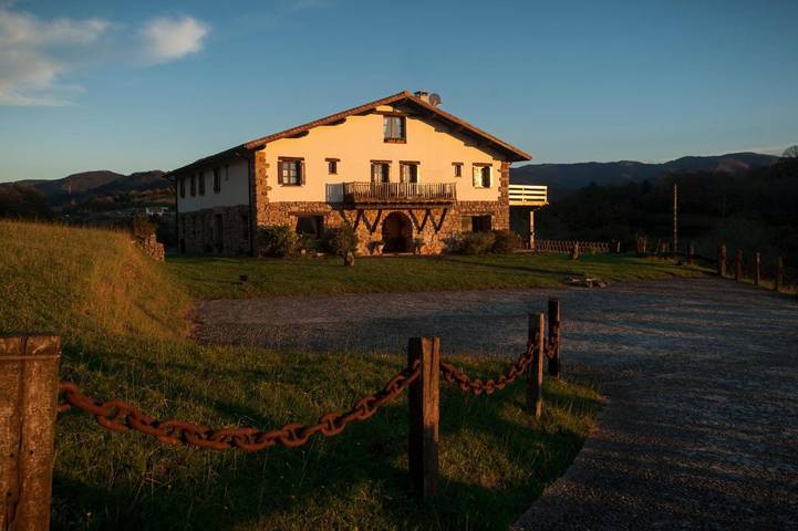 Casa rural para 3 personas, con vistas y jardín en Oarsoaldea - 2