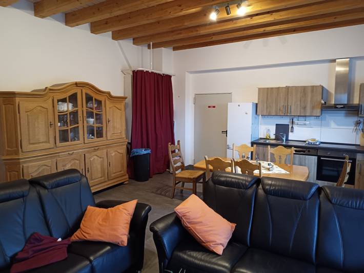 Ganze Ferienwohnung, Sonnenhof, Ferienwohnung Obergeschoss in Weilmünster, Landkreis Limburg-Weilburg