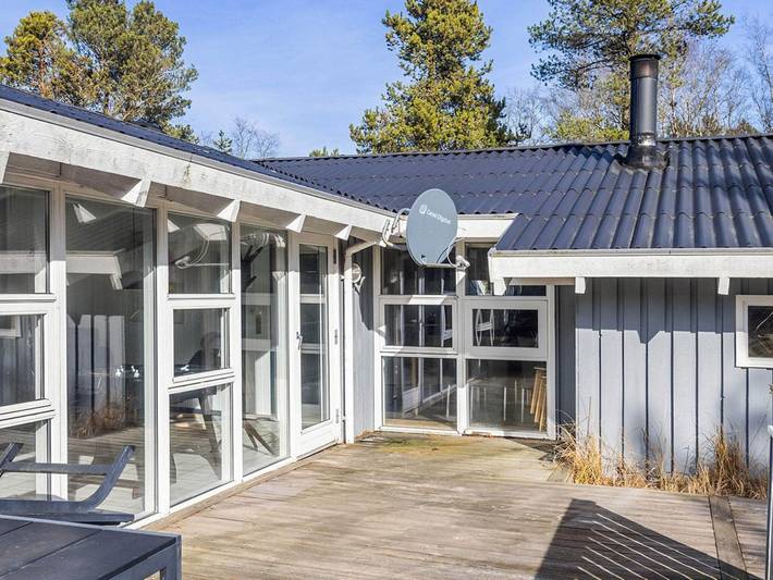 Ferienhaus für 9 Personen, mit Whirlpool und Terrasse sowie Pool und Sauna in Bratten - 3
