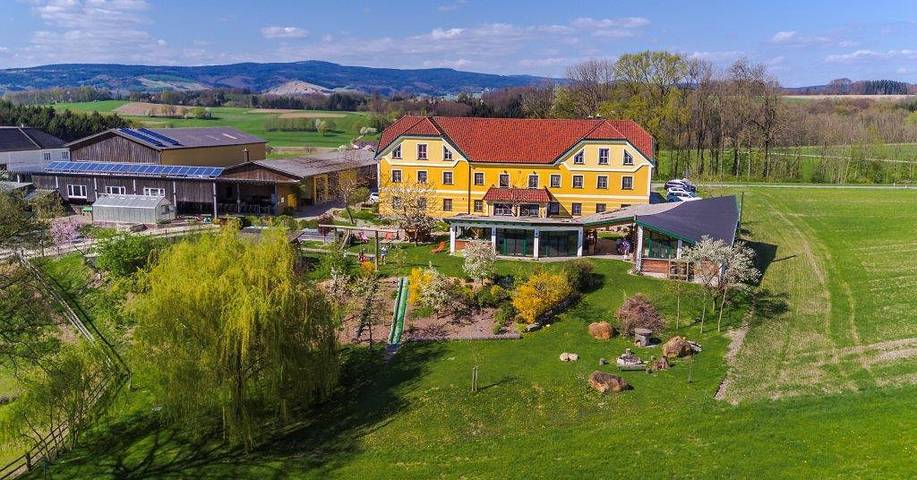 Ferienhaus für 4 Personen, mit Pool und Balkon sowie Garten in Niederösterreich